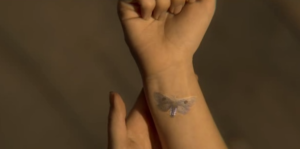 the irregulars s01e02 butterfly tattoo